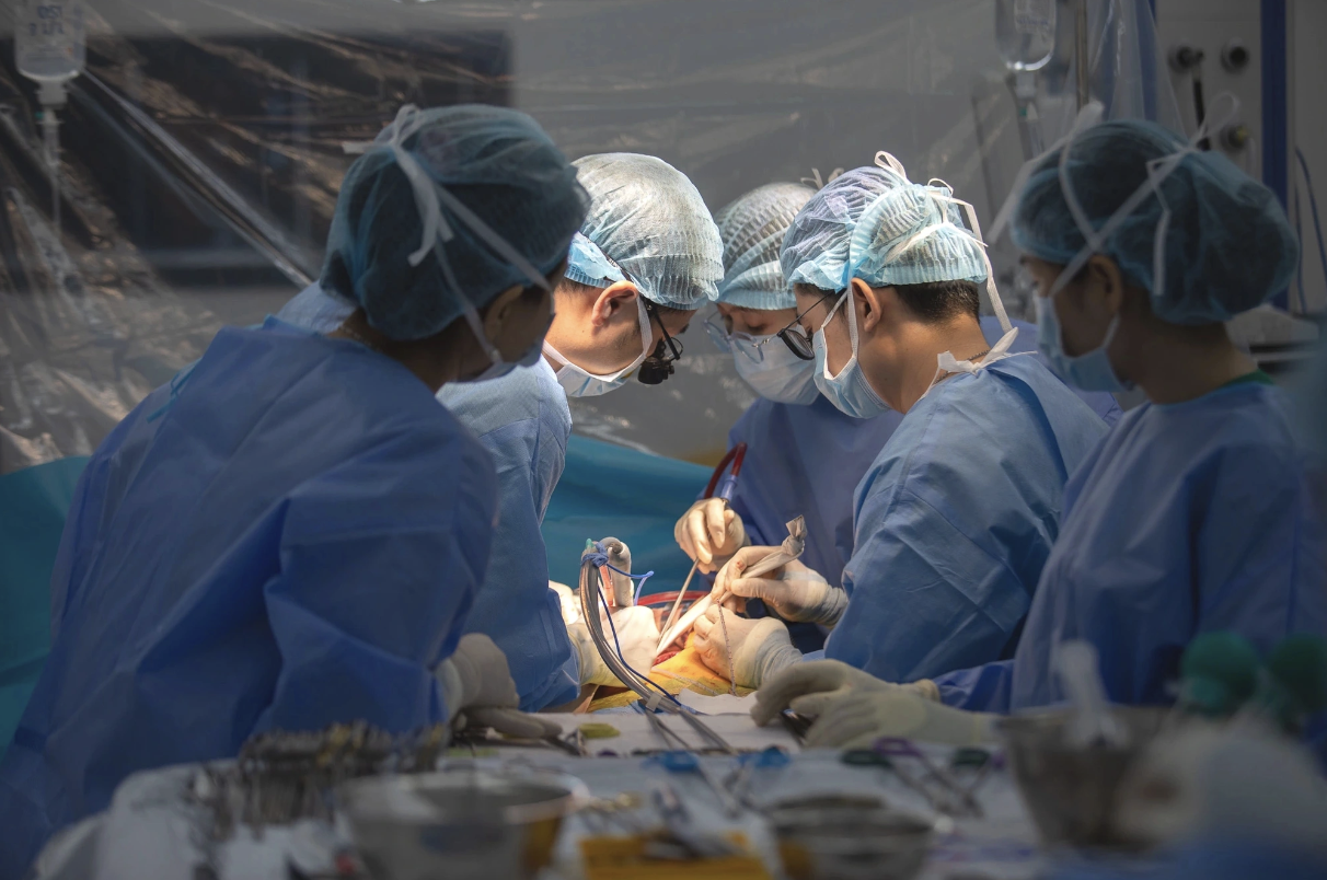 TP.HCM: Sinh viên hiến gan cứu sống giảng viên đại học hôn mê sâu